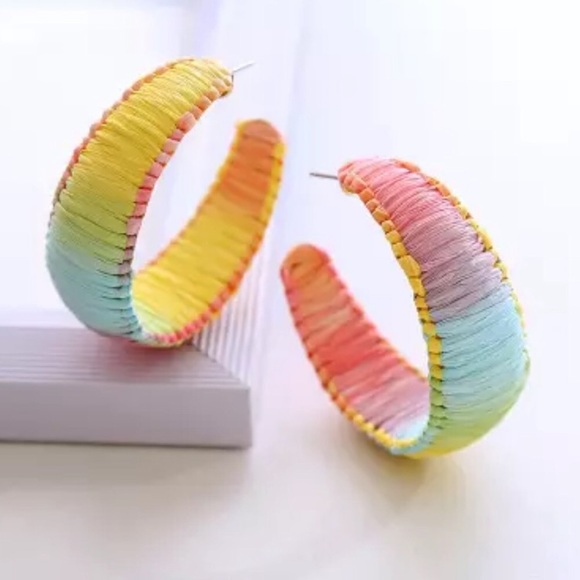 Colorful round earring - Picture 4 of 7